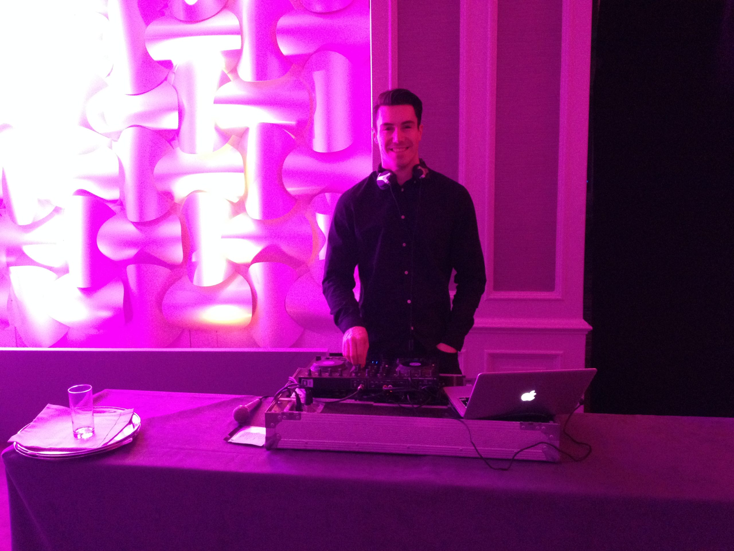 Wedding<br> DJs